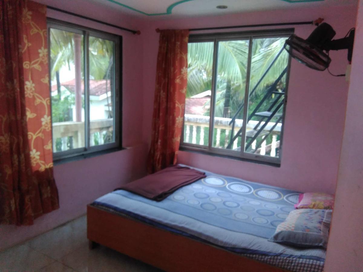 Sai Prasad Guest House Murūd Buitenkant foto