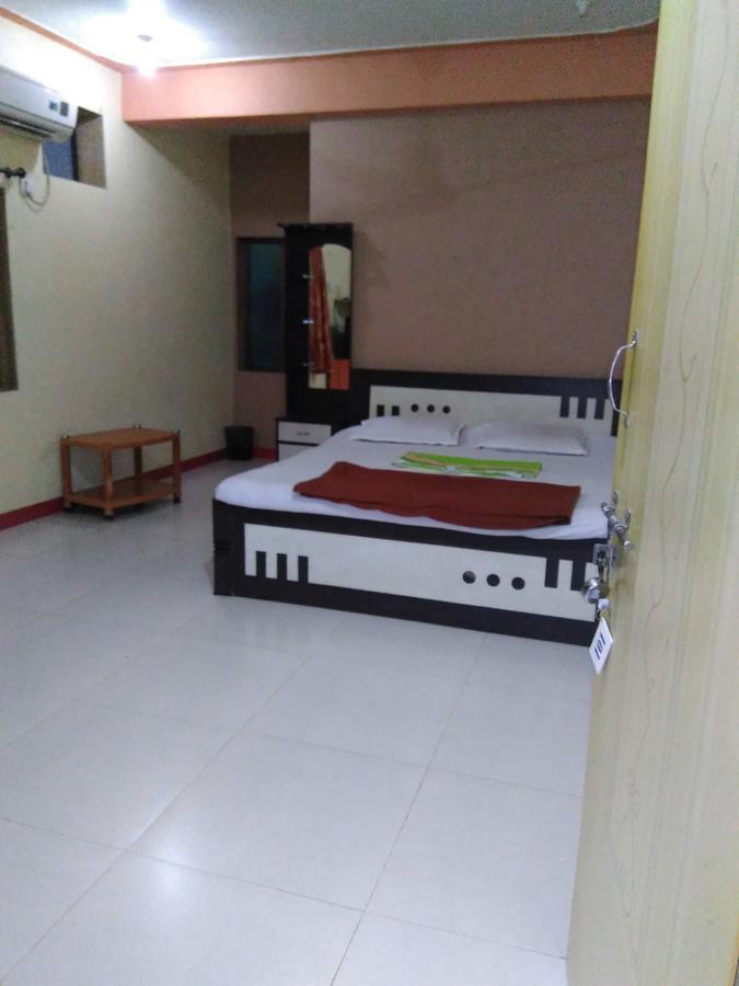 Sai Prasad Guest House Murūd Buitenkant foto
